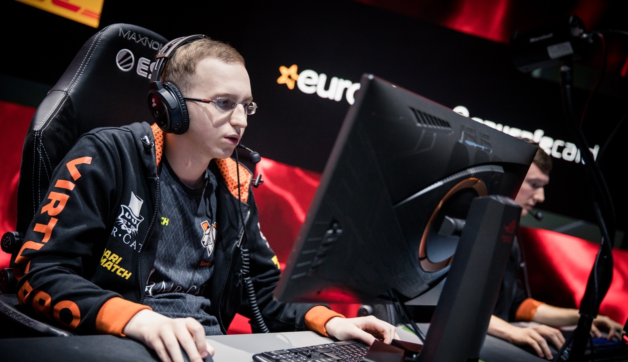 Vp dota. Virtus Pro Prodigy. Virtus Pro Dota 2 2021. Virtus Pro Prodigy Dota 2. Виталий Мельник дота.