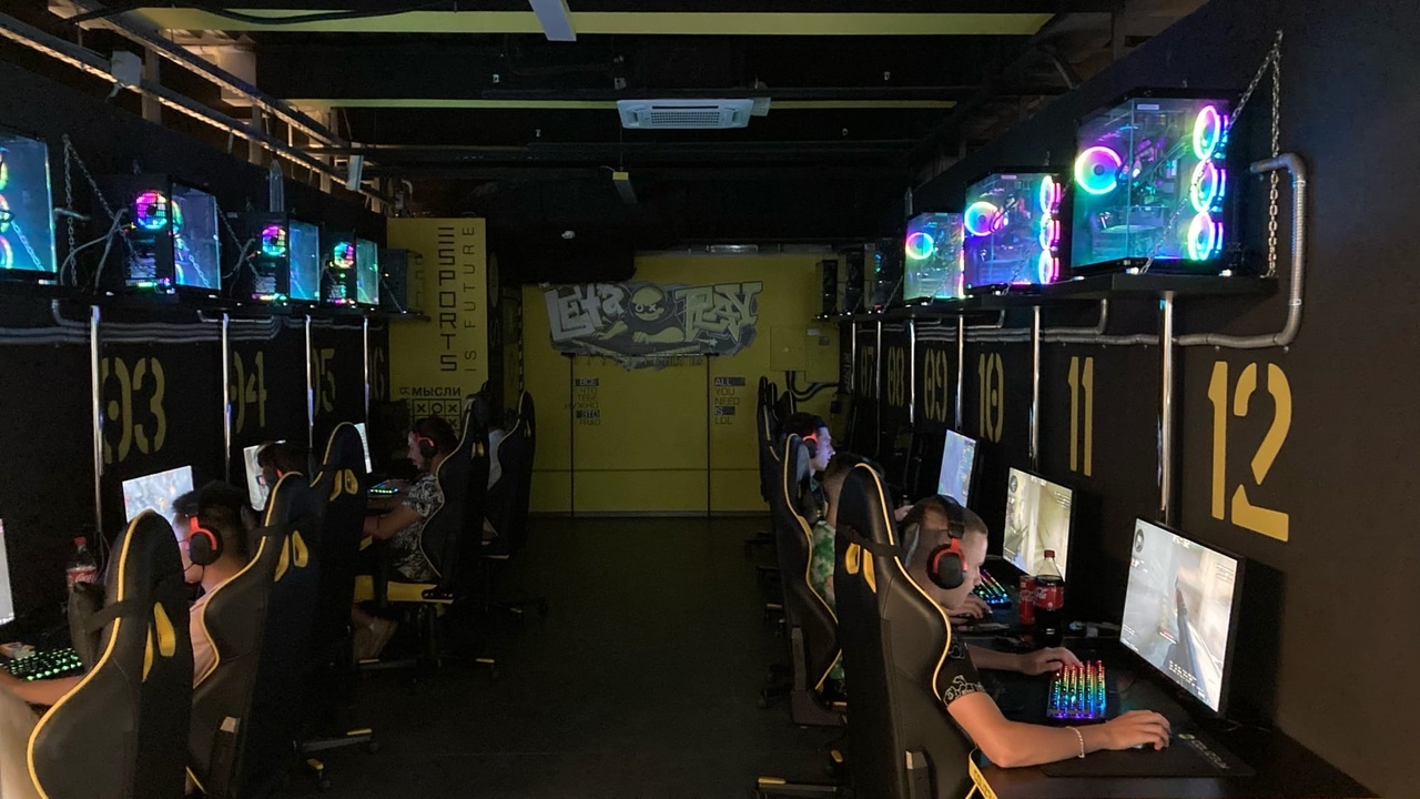 COLIZEUM Минск. Компьютерный клуб