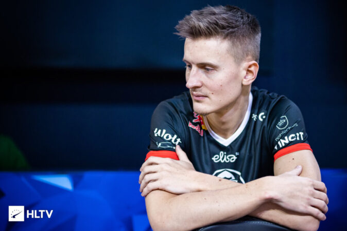 Игрок молодежного состава ENCE заменил valde в основной команде по CS:GO