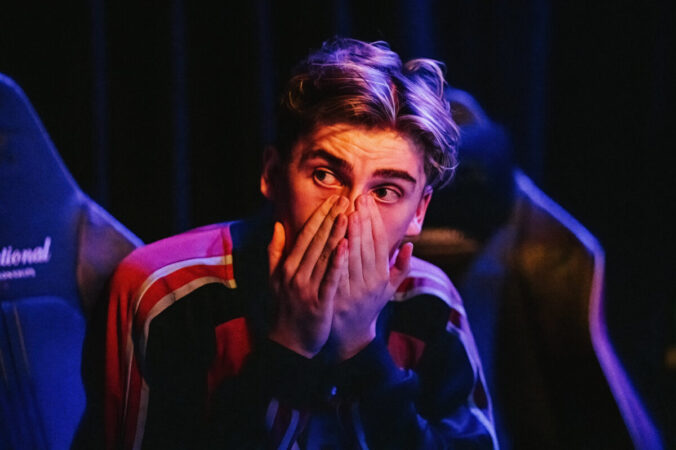 Клуб Falcons официально представил состав по Dota 2