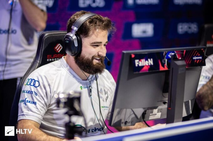 FALLEN засветился на Таймс-сквер