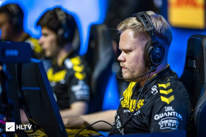 OverDrive назвал всех участников состава Falcons по CS 2