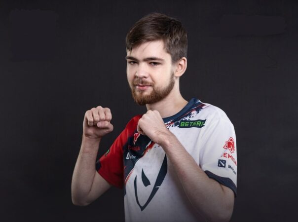 Malr1ne рассказал о буткемпе арабской организации Team Falcons