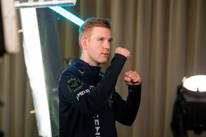 Team Falcons хороша даже с заменой: итоги предпоследнего игрового дня на ESL One Birmingham 2024