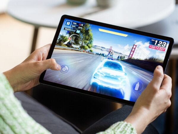 На старт! Внимание! Поехали! Лучшие гоночные игры для вашего мобильного