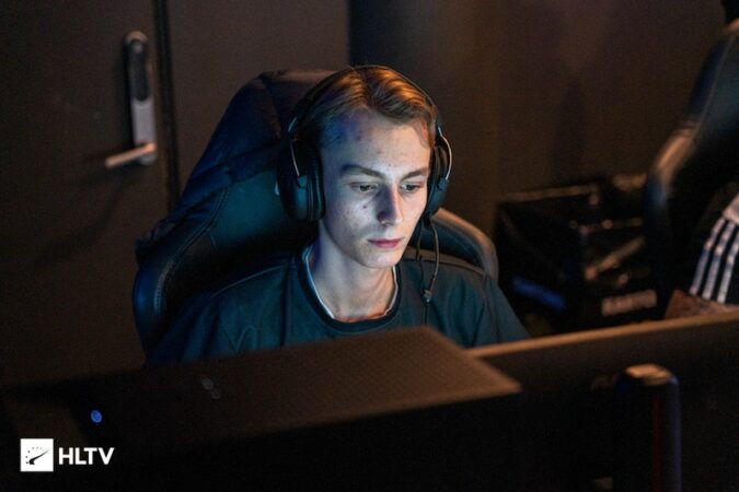 Четыре киберспортсмена из списка лучших игроков по версии HLTV назвали nilo молодым талантом 2024 года