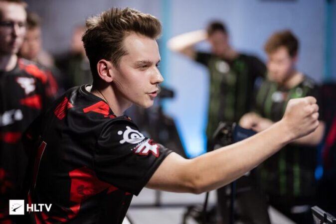 “Я бы перешел в Team Vitality, если бы не было предложения от FaZe”. Большое интервью с frozen от HLTV.org