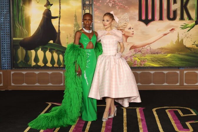 “Злая” стал самым кассовым мюзиклом