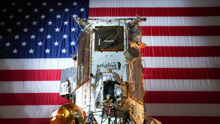 Новый робот NASA запрыгнет в лунный кратер