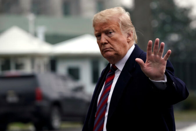 Дональд Трамп приостановил введение экономических пошлин — ключевые министры убедили президента