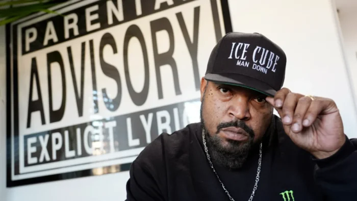 Рэпер Ice Cube заключил сделку на участие в фильме “Пятница”