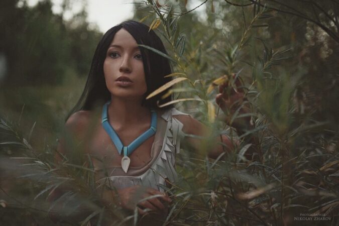Красотка из джунглей! Лучший косплей на Покахонтас