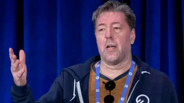 Умер Джулиан Лефэй