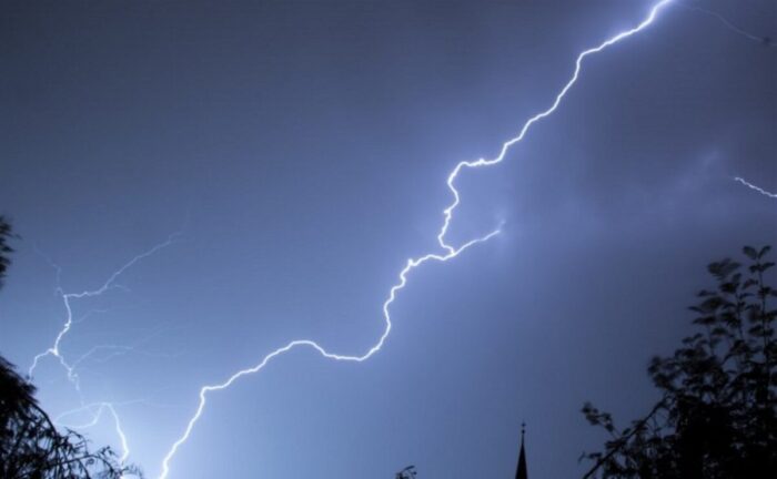 В РФ запустят новый мессенджер “Молния”