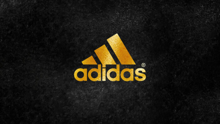 Джемперы Adidas в Беларуси запретили продавать