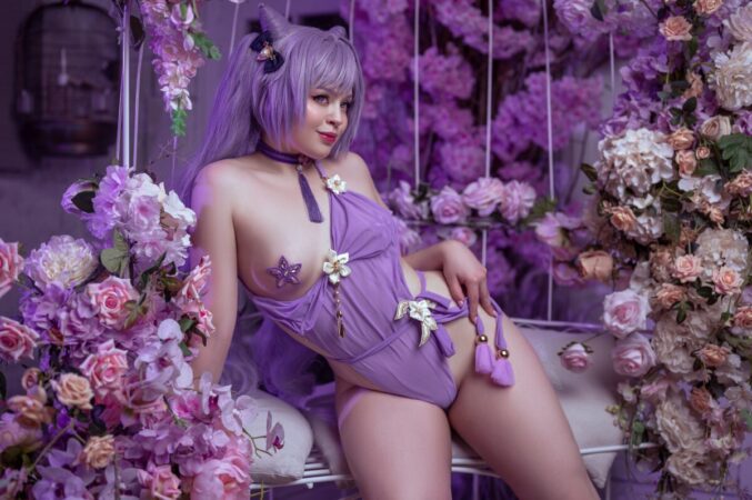 Красивая, как молнния. Лучший косплей на Кэ Цин из Genshin Impact